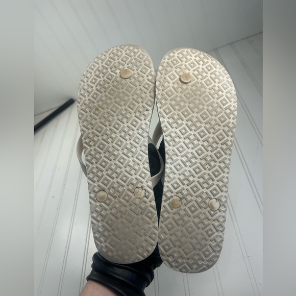 Tory Burch Green Pink Floral Pattern Garden Party flip flops Women’s Size 11-12 - Picture 7 of 8